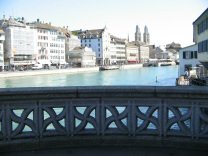 Zurich, Rudolf-Brun-Br�cke (Rudolf Brun
                        Bridge), view to Great Cathedral