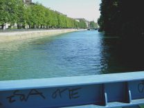 Zurich, Drahtschmidlisteg (Drahtschmidli
                        Footbridge), sight of Limmat River to
                        Walchebr�cke (Walche Bridge)