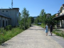 Zurich, Kloster-Fahr-Weg (Fahr Monastery
                        Way), view to Letten Viaduct 01