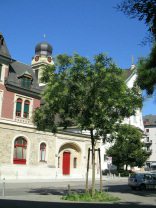Z�rich, R�ntgenstrasse (Roentgen Street),
                        view to St. Joseph's Church