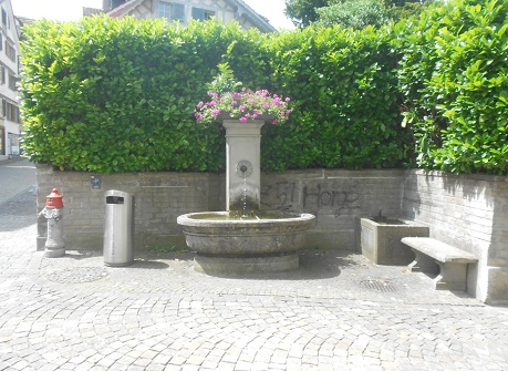 Brunnen in Horgen 01 Brunnen in
Horgen 01