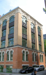 Sankt Gallen, Ziegelb�rohaus,
                            Querfassade, Panoramafoto