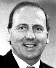 Flugkapit�n Hans-Ulrich
              Lutz, Portrait