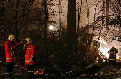 Das Cockpit der Crossair 3597 im Wald
                        zwischen Birchwil und Bassersdorf 4,05 km vor
                        der Piste 28