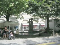 St. Gallen: Brunnen an der Kreuzung Oberer
                        Graben / Multergasse, Totale