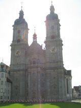 St. Gallen: Klosterkirchentrme,
                        Ganzaufnahme frontal