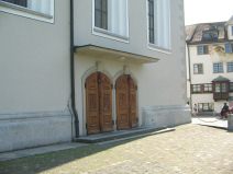 St. Gallen: Klosterkirche, Seitenfassade,
                        kleine Seitentren