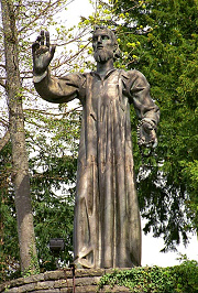 Statue von Bruder Klaus
                            in Fleli-Ranft