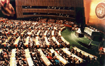 UNO-Vollversammlung: Die UNO ist eine
                  Angelegenheit der reichen Familien dieser Welt, eine
                  Mafia, nichts weiter.