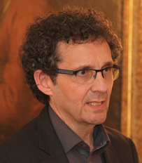 Krimineller Hetzer und Mossad-Agent Samuel
                        Althof bei einer Mossad-Veranstaltung
                        "Fischhof-Preis" 2016