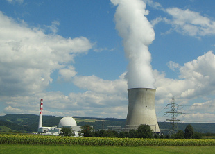 Atomkraftwerk
                              Leibstadt, Schweiz, eines von 6
                              Atomkraftwerken der Schweiz, die ewigen
                              Atommll produzieren