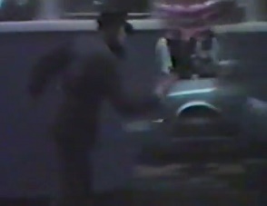 Hausbesetzung an der
                          Badenerstrasse 2, Rollschuhfahrer