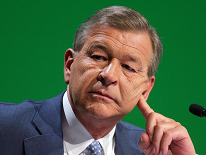 Hochkrimineller Geldw�scher in der UBS AG und
                      kriminell-p�dophiler Kinderfolterer, eventuell
                      Kinderm�rder, Herr Martin Ospel