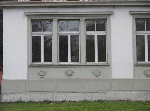 Langenthal
                            Jurastrasse Villa 2 mit Sonnenhieroglyphen