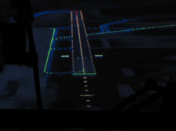 Anflug auf Piste 28 beim
                                letztm�glichen Punkt "missed
                                approach point" bei einer
                                Mindestflugh�he von 2390 Fuss �ber Meer
                                (728,47m.�.M.)