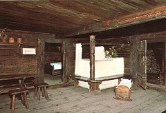 Wohnraum 01 mit Kachelofen