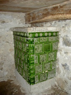 Klause,
                              Kachelofen