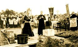 Grundsteinlegung zur
                          "Bruder-Klaus-Siedlung" in Aachen
                          1948