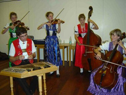 Appenzeller Musikgruppe mit
              Hackbrett