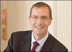 Marcel Rohner, Portrait, �berpr�fte das
                        "US"-Engagement und sagte dann lieber
                        nichts, ein Feigling