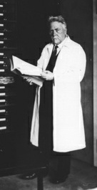 Swiss
                        racist and "psychiatrist" Ernst R�din
                        in Munich in 1936