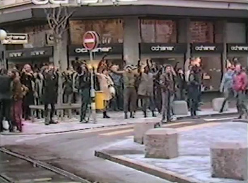 Vacation
                          of Baden Street N� 2 on January 9, 1984,
                          sympathizers are cheering back