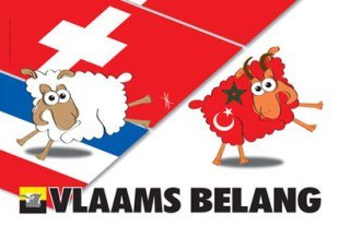 Plakat der Vlaams-Partei in
                  Belgien mit einem roten Schaf mit t�rkischem Halbmond,
                  2010