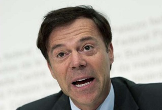 SVP
                          "historian" Christoph M�rgeli,
                          portrait of a Baron of Lies and a spin doctor