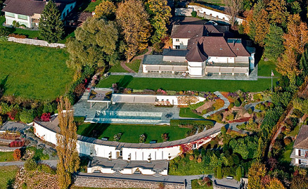 Mansion of Christoph
                    Blocher in Herrliberg
